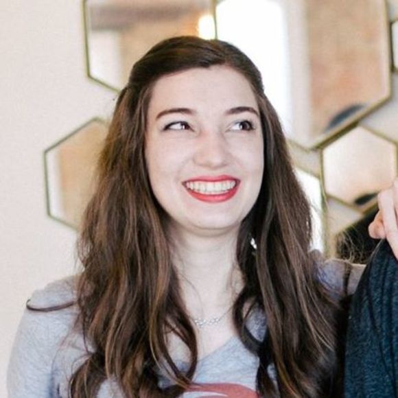 Meet your Posher, Erin - Picture 1 of 1